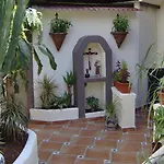 Апартаменты Aptos Monasterio De San Antonio 6