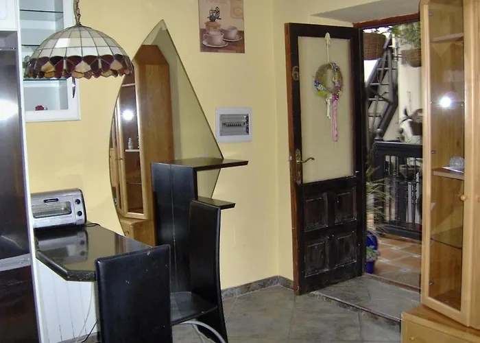 Aptos Monasterio De San Antonio 6 アパート *